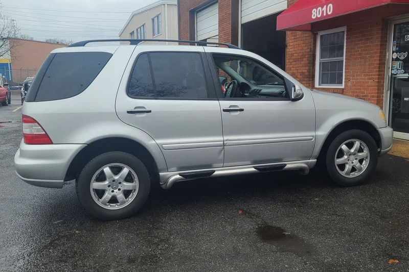 2002 Mercedes-Benz ML500 Base 3