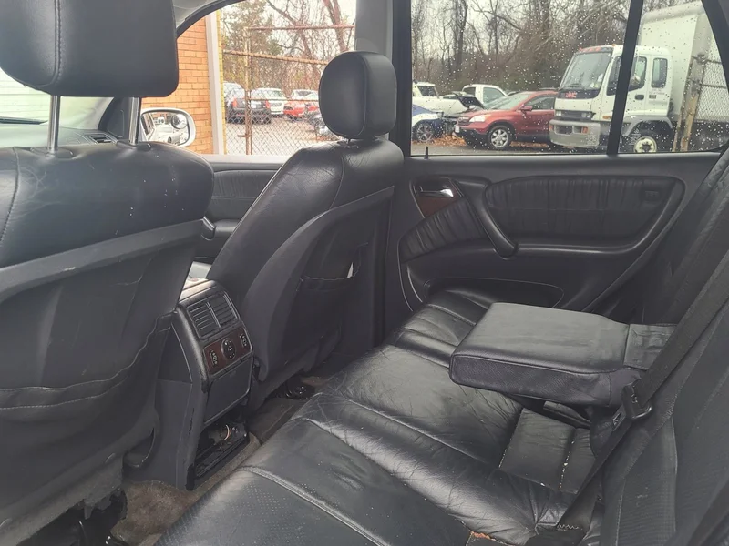 2002 Mercedes-Benz ML500 Base 5