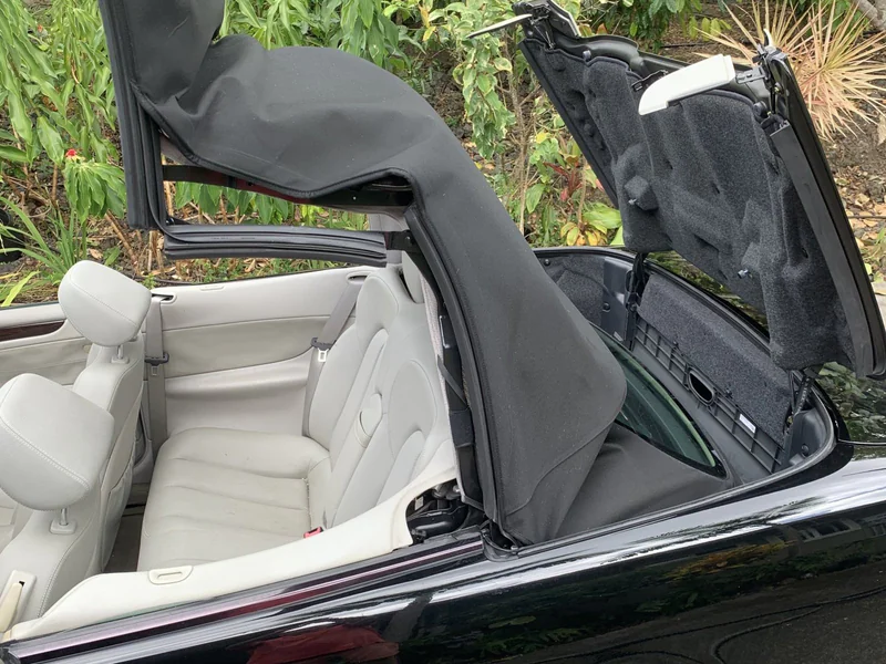 2002 Mercedes-Benz CLK320 Base 4