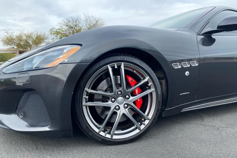 2018 Maserati GranTurismo Sport 2