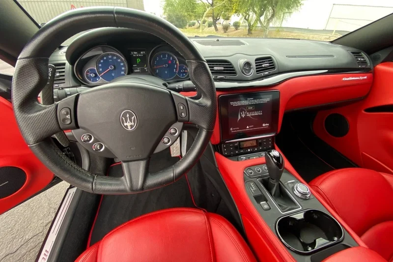 2018 Maserati GranTurismo Sport 8