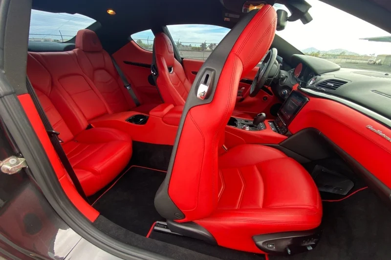 2018 Maserati GranTurismo Sport 10