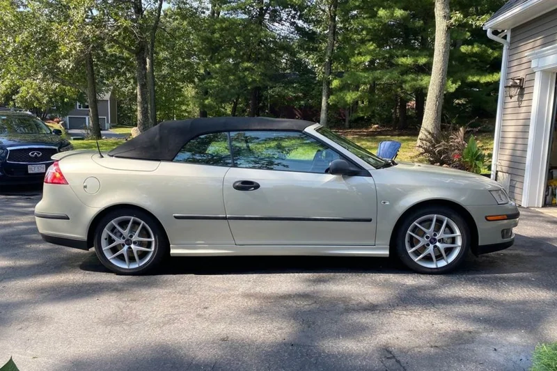 2005 Saab 93
