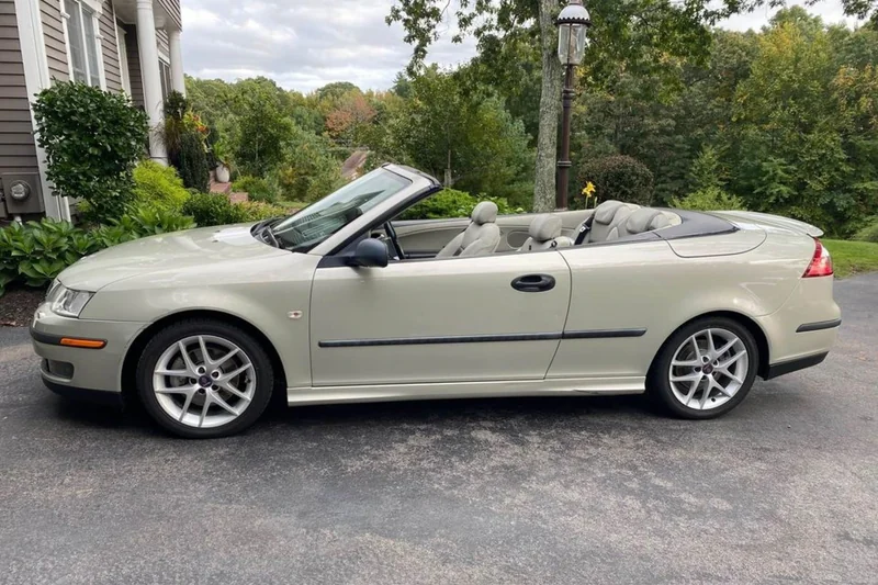 2005 Saab 93