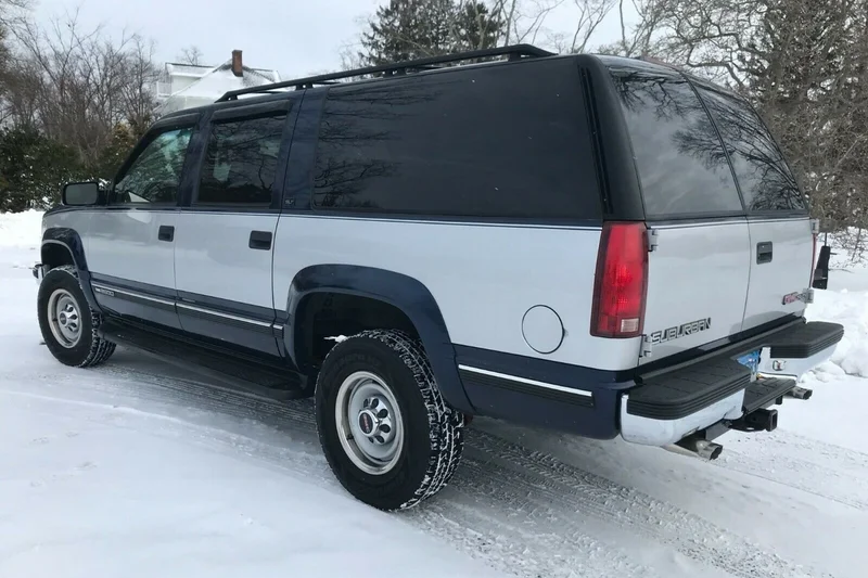 1997 GMC Suburban SLT 4