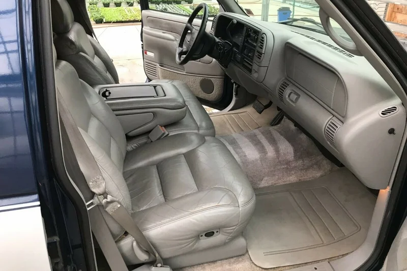 1997 GMC Suburban SLT 6