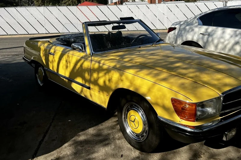 1974 Mercedes-Benz 280SL Base 3