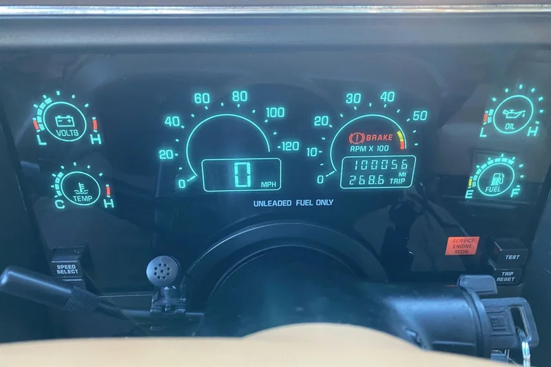 1990 Buick Reatta Base 9