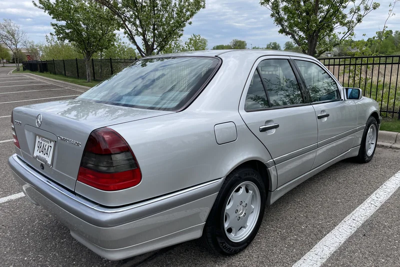 1999 Mercedes-Benz C230 Base 4