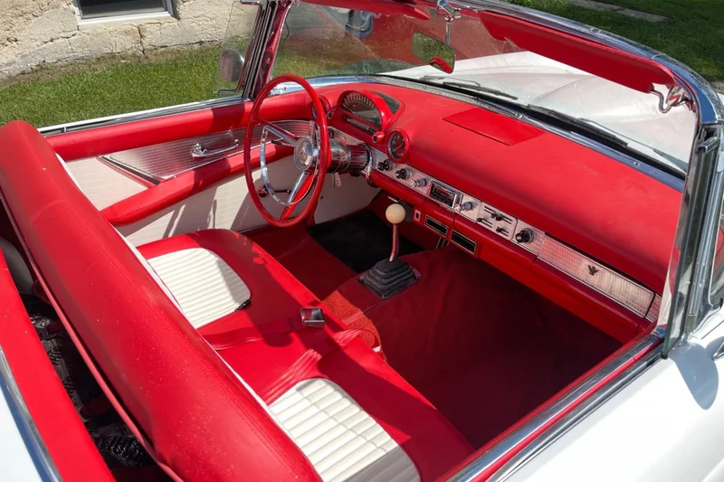 1956 Ford Thunderbird