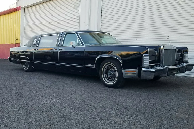 1977 Lincoln Towncar Limousine 11