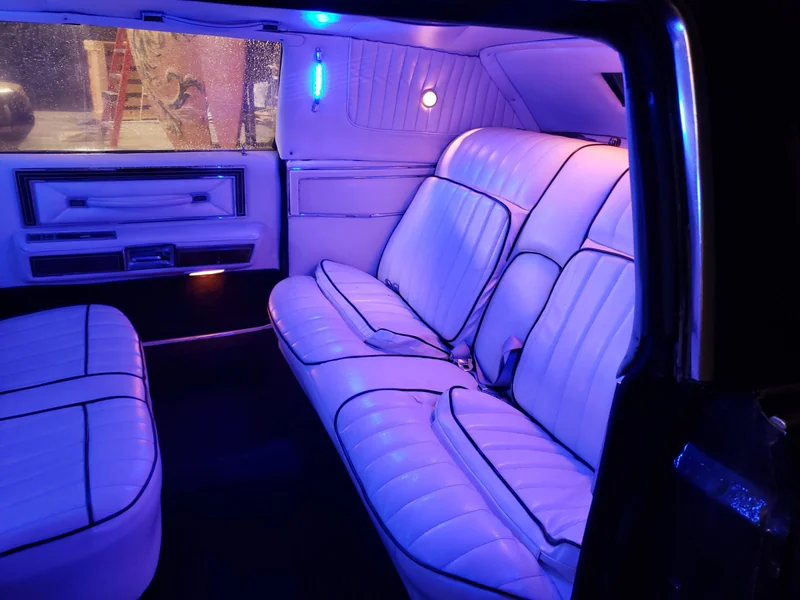 1977 Lincoln Towncar Limousine 8