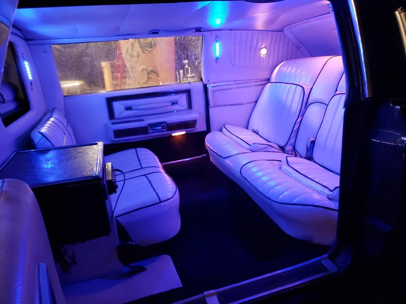1977 Lincoln Towncar Limousine 9