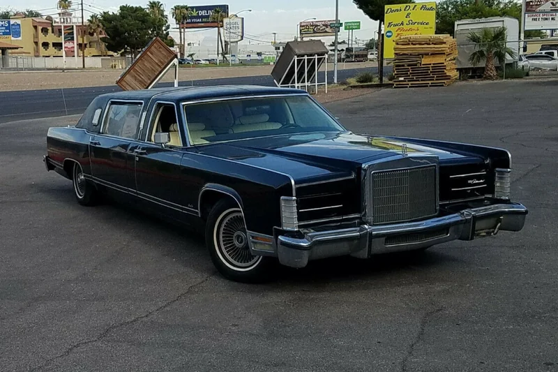 1977 Lincoln Towncar Limousine 12