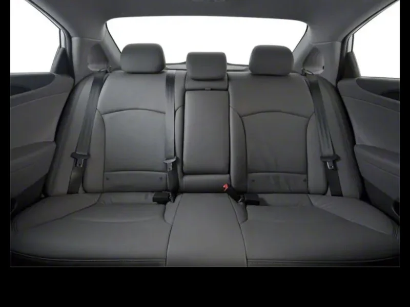 2011 Hyundai Sonata I 2