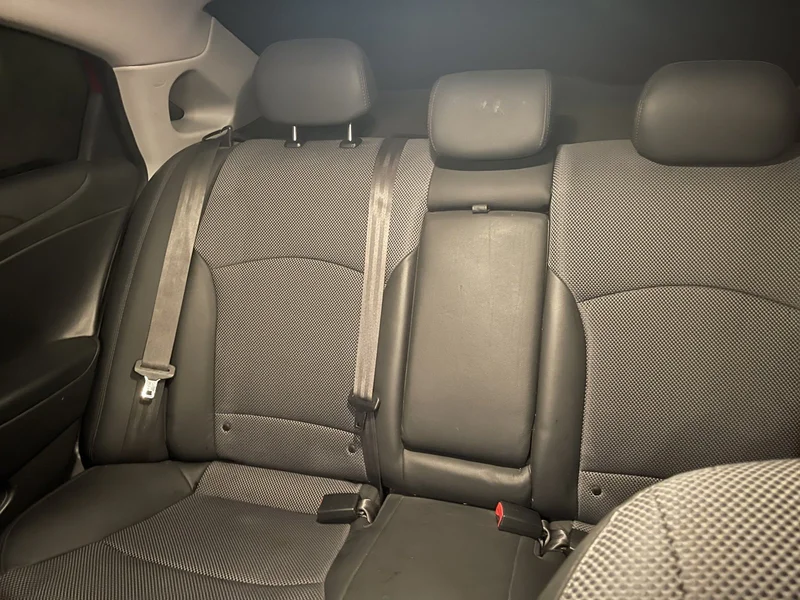 2011 Hyundai Sonata I 3