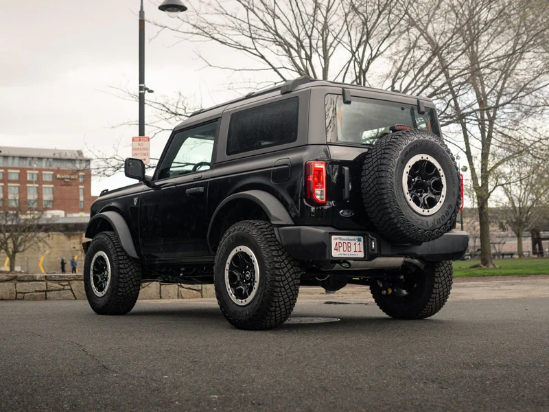 2022 Ford Bronco Base 3