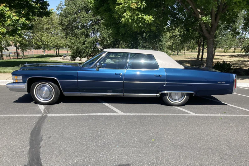 1974 Cadillac Sedan de Ville Four door hardtop 3