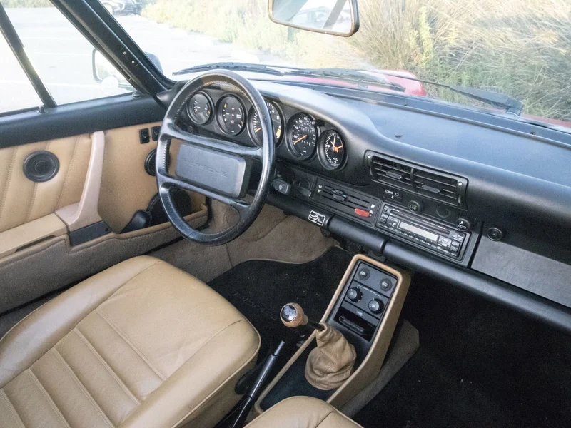 1989 Porsche 911 Carrera 4