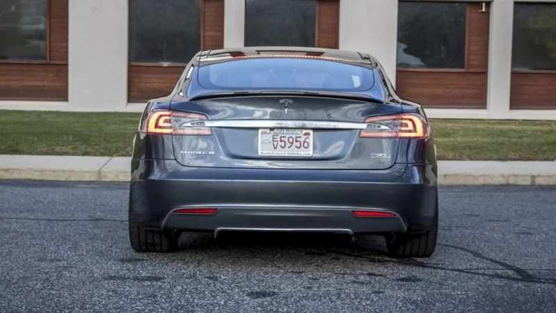 2016 Tesla Model S P90DL 7