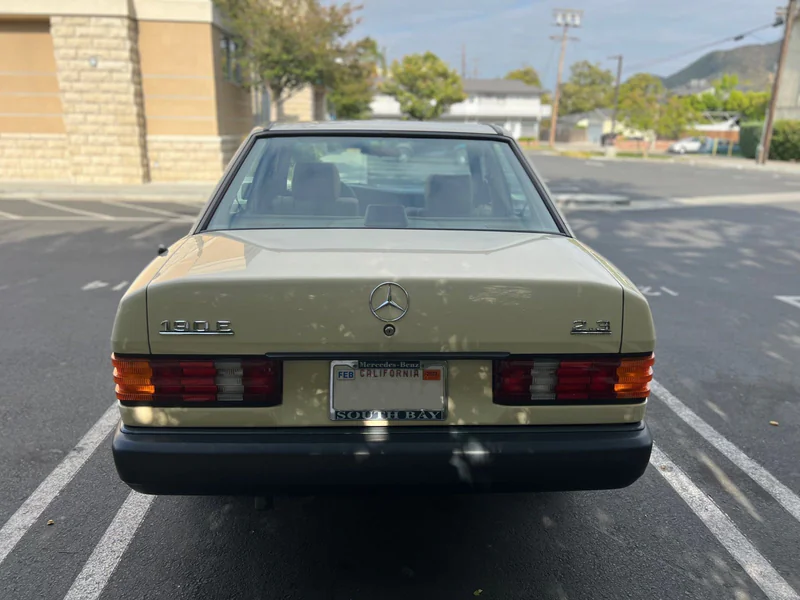 1988 Mercedes-Benz 190E 2.3 4