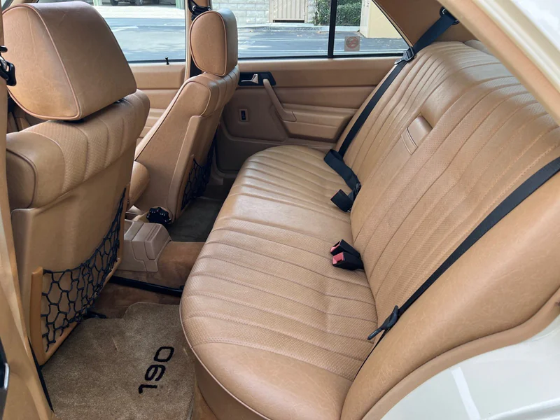 1988 Mercedes-Benz 190E 2.3 7
