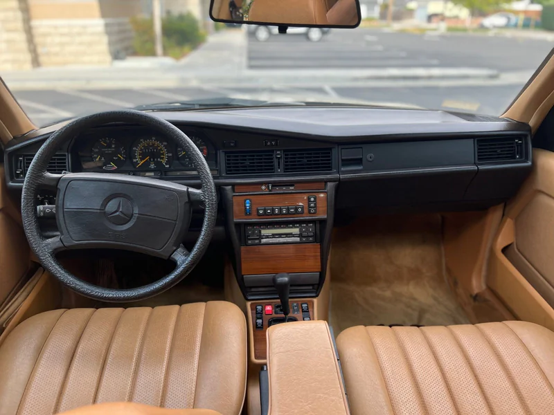 1988 Mercedes-Benz 190E 2.3 8