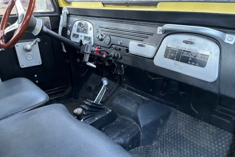1967 Toyota FJ40 Land Cruiser 2