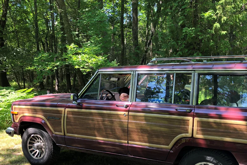 1991 Jeep Grand Wagoneer