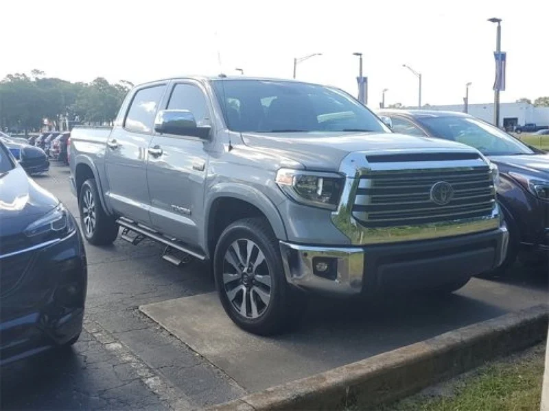 2018 Toyota Tundra 15 MPG 4