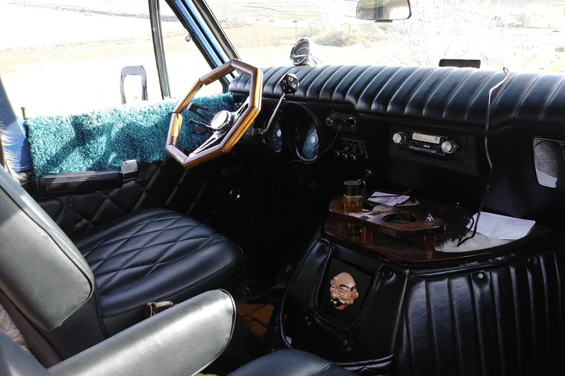 1973 Dodge Boogie Van B100 custom van 3