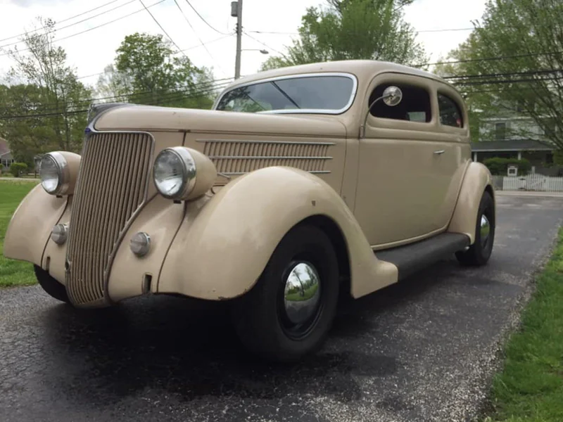 1936 Ford Model 68 Deluxe