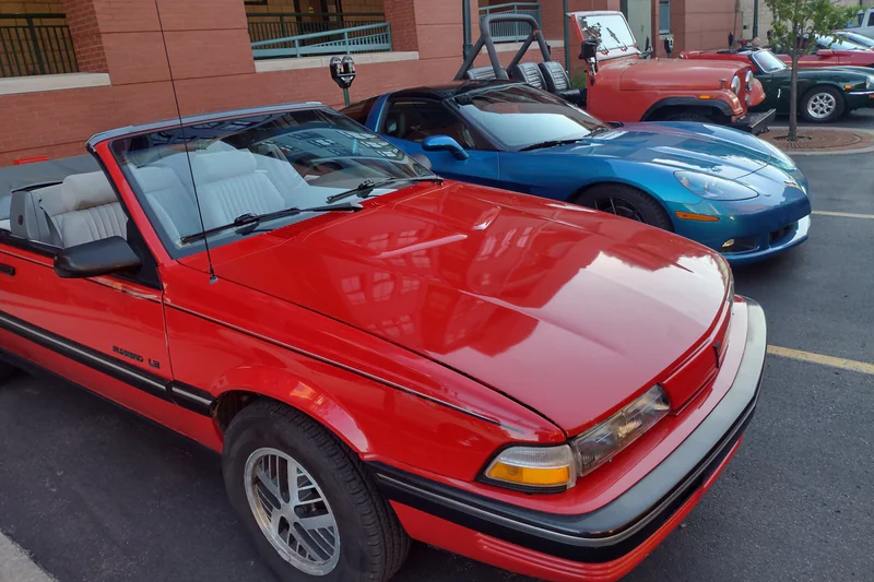 1990 Pontiac Sunbird LE 4