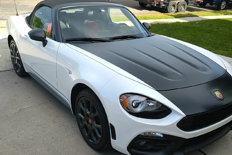 2019 Fiat 124 Spider Abarth 2