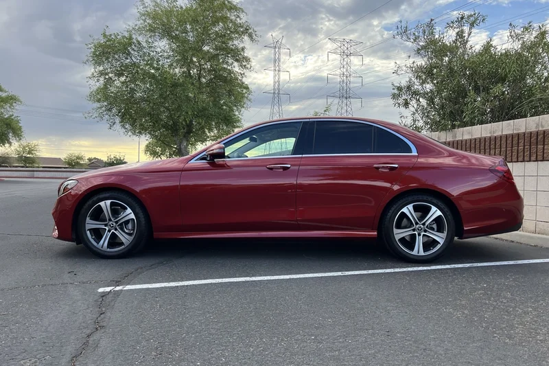 2019 Mercedes-Benz E300