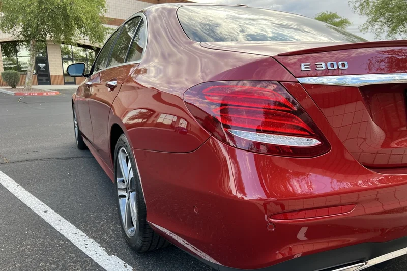 2019 Mercedes-Benz E300