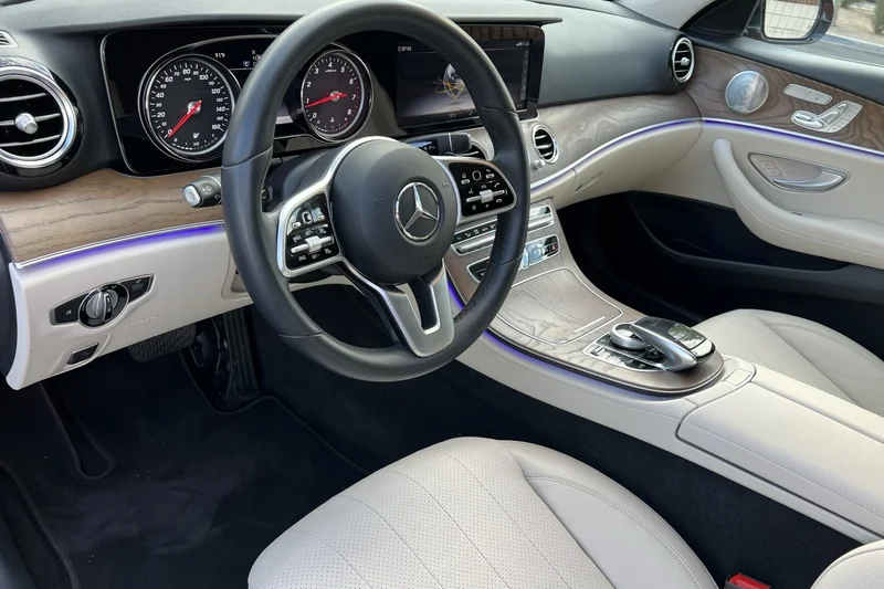 2019 Mercedes-Benz E300