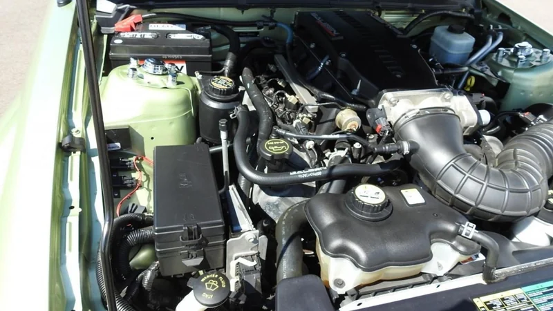 2005 Ford Mustang 4