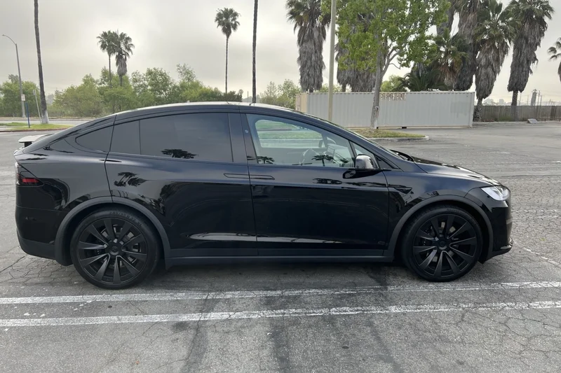 2022 Tesla Model X (Truck)