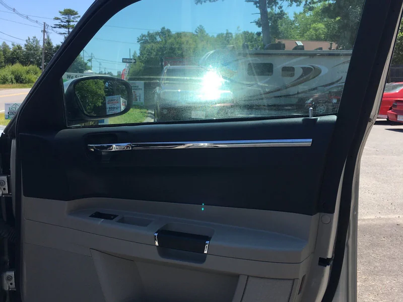 2006 Chrysler 300C SRT8 10