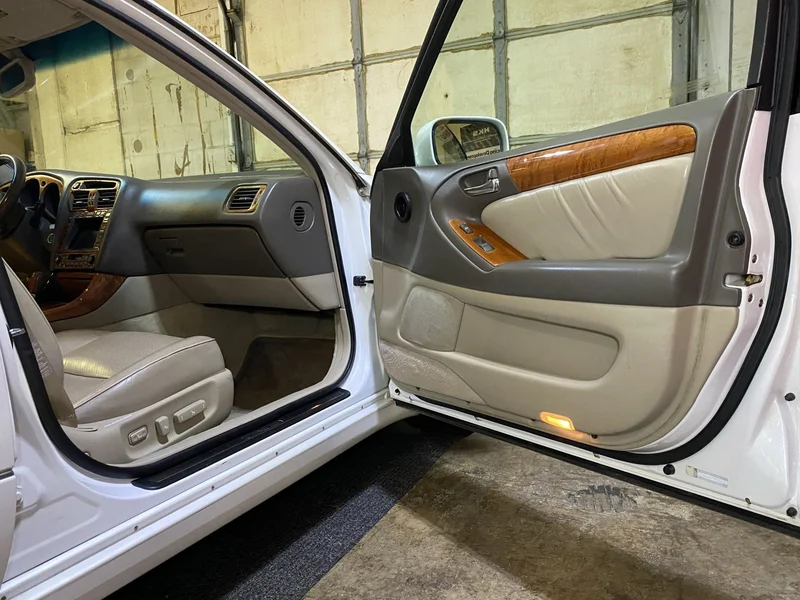 2000 Lexus GS 400 10