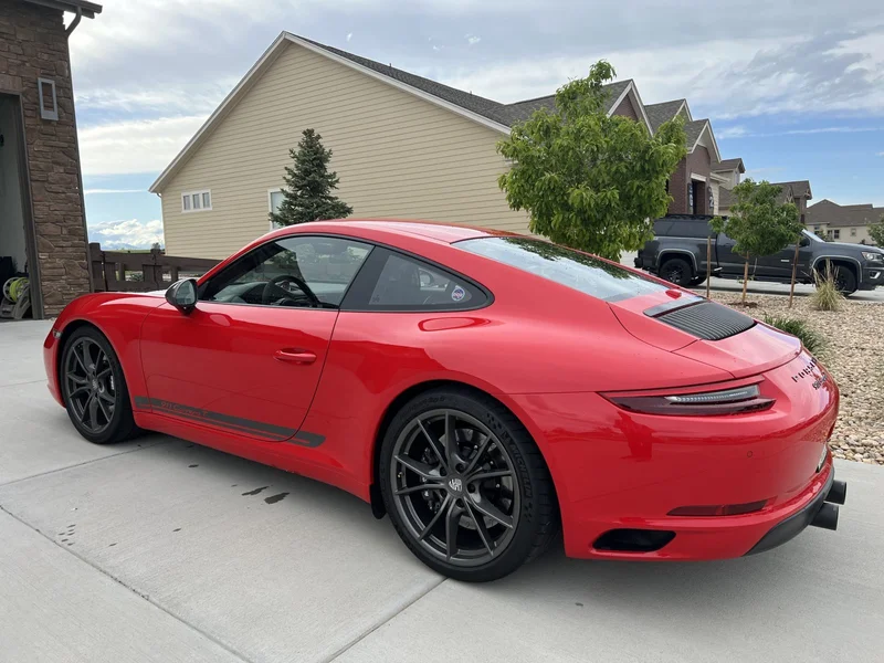 2019 Porsche 911 Carrera 3
