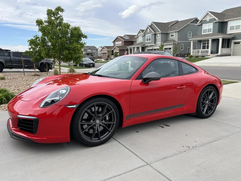 2019 Porsche 911 Carrera 4