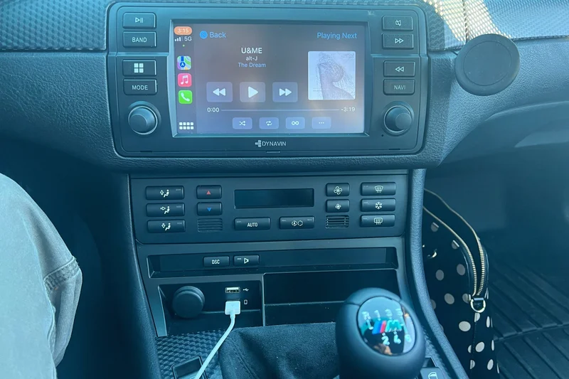 2003 BMW 330i