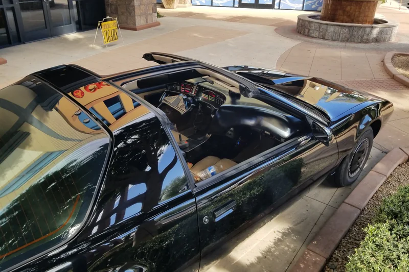 1984 Pontiac KITT Replica Trans 4