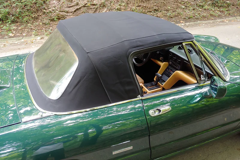 1991 Alfa Romeo Romeo Spider 6