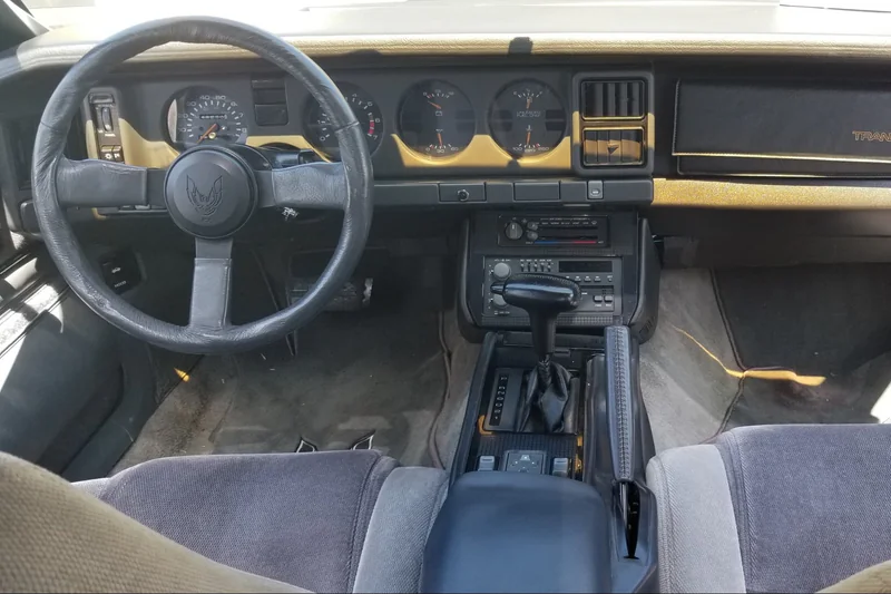 1985 Pontiac Firebird Trans Am 6