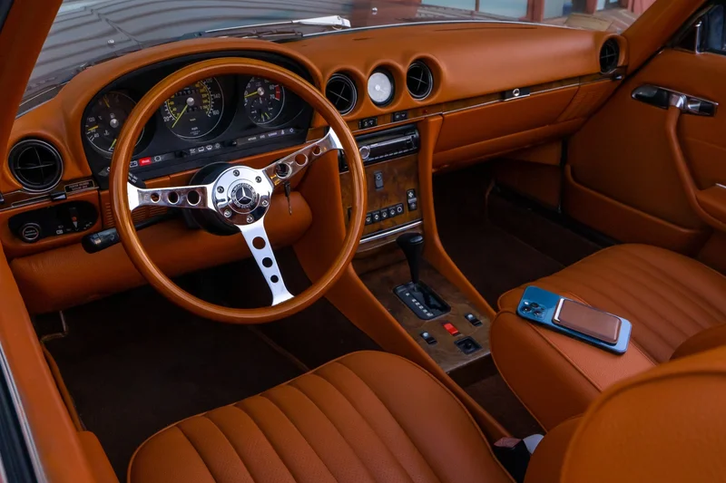 1986 Mercedes-Benz 560SL Base 10