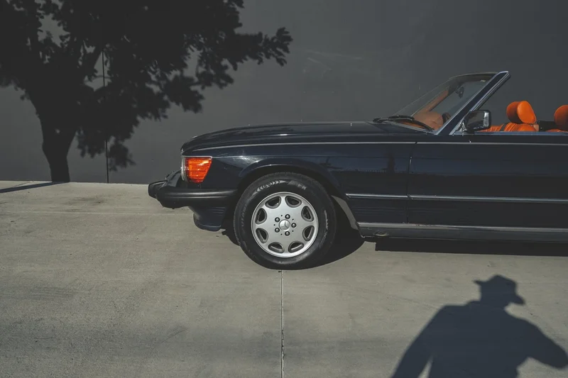 1986 Mercedes-Benz 560SL Base 12