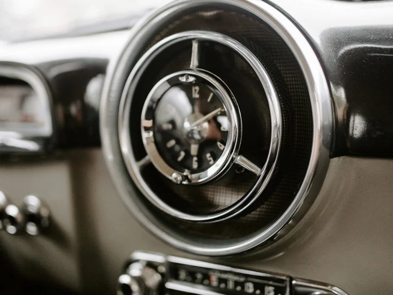 1951 Pontiac Eight Chieftain Deluxe 25